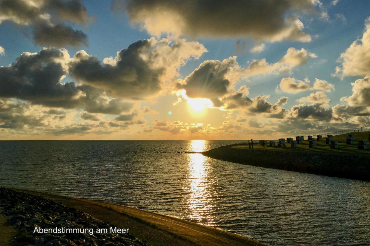 Pole Poppenspaeler Mit Ladestation Büsum Esterno foto